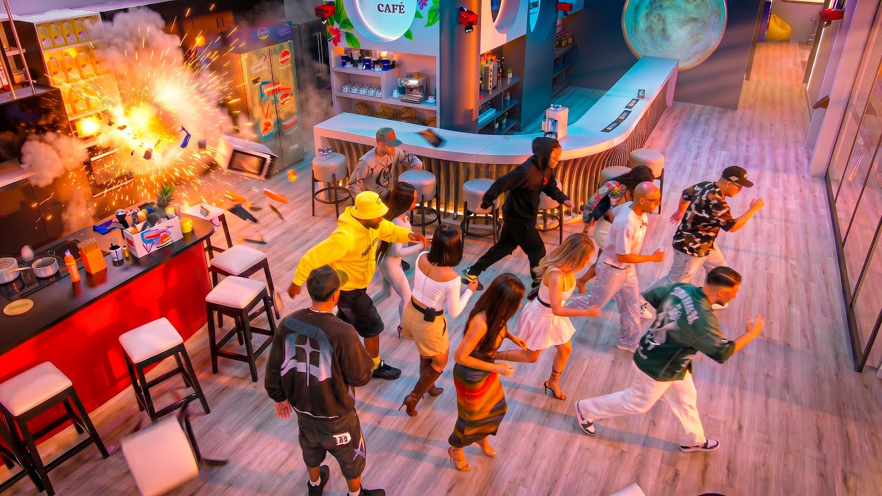 EXPLOTA LA NAVE DE PLANETA DE ALOFOKE Y TODO CULPAN A LA FRUTA