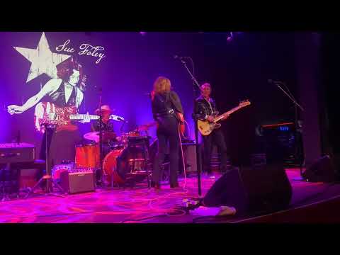 Sue Foley LIVE - Okie Dokie Stomp (bootleg)