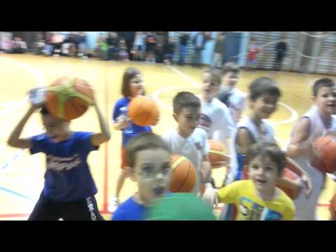 KK Cerak - školica košarke Ivo Andrić, proslavlja rodjendan Pavla Popovića