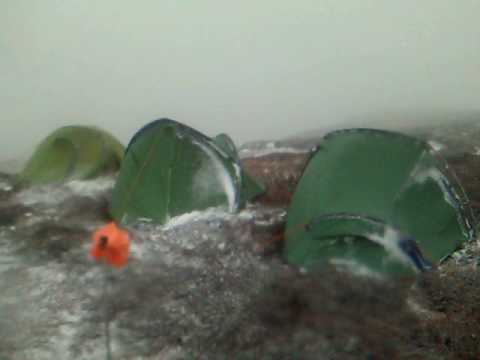 Wild camping KINDER SCOUT ARTIC STORM !!!