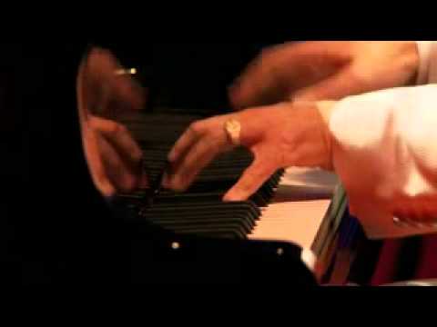 Vassilis Tsabropoulos in Romania (the Promise)