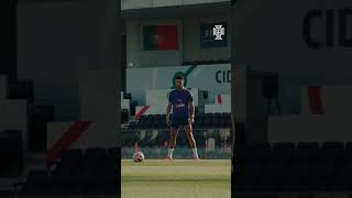 Download lagu TODO ESTABA PERFECTO CON RONALDO HASTA QUE... FALLÓ EL ÚLTIMO TIRO LIBRE #ESPNMundial | #Shorts mp3