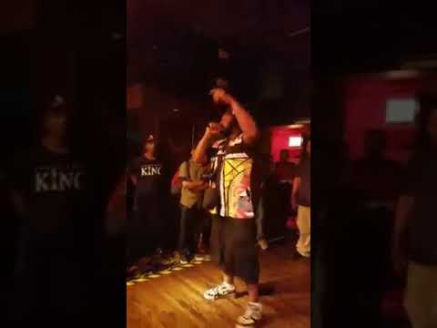 Mike Truedeal Booth spits live freestyle at subterranean in Chicago #TrueDeal