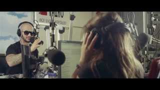 Поиграем В Любовь (Poigraem V Lyubov’) Lyrics English Translation