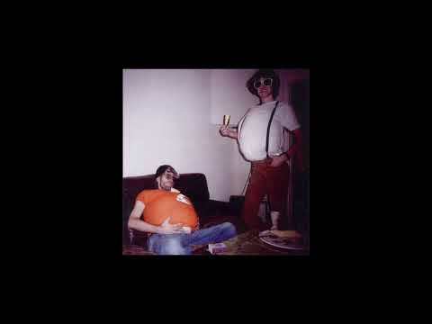 SEXY SUSHI - LA FILLE À LA TÊTE DE DINDE