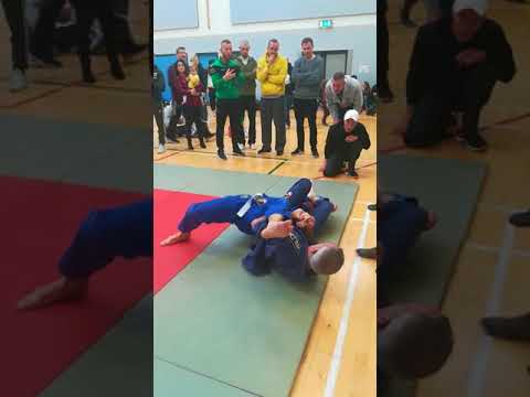 Donal Bolger (sbg) V's David bissett (team ryano )