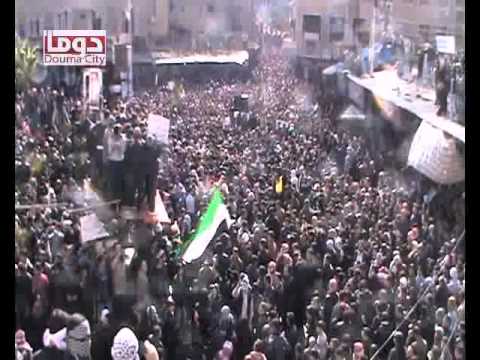 تشييع 12 شهيداً في مدينة دوما في محافظة ريف دمشق