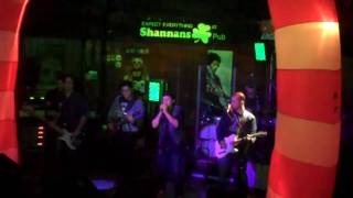 Bebiendo Vino-01/26/2010 Shannans