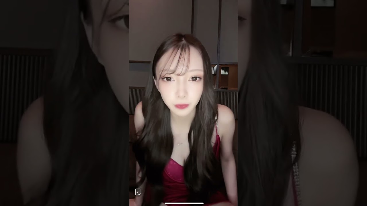 07.22キャバ嬢のパンチラ♥️後半凄い！モロでド派手で形まで😍😍