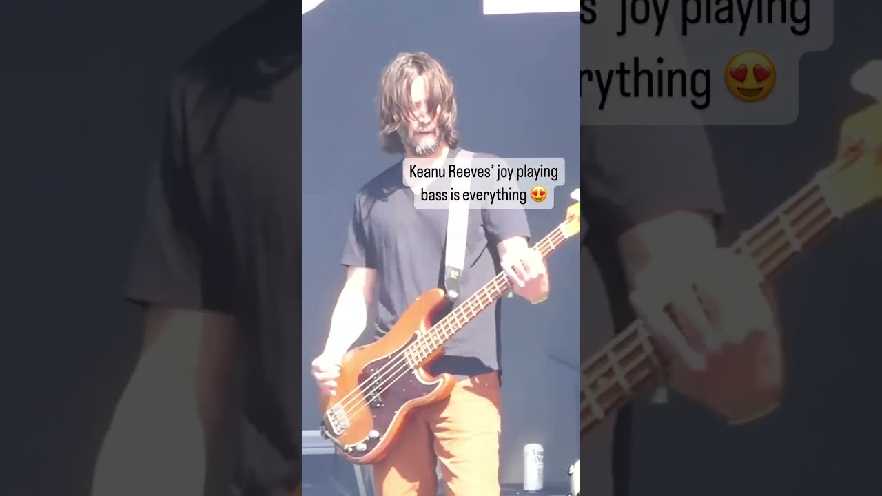 Keanu Reeves 🤔 키아누 리브스의 베이스 실력, 과소평가된 이유? 사진