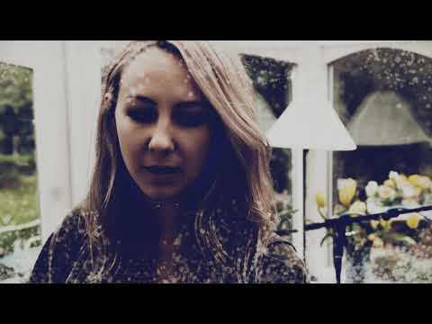 Lyla Foy - Bring Flowers (Live)