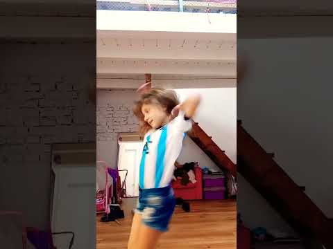 3 estrellas en el conjunto #bailes @duki @Bizarrap #julianalvarez #enzofernández