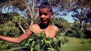 Con El Bate - Gay La Pajarita