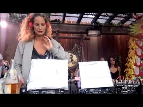 Monika Kruse Thuishaven zomercircus closing weekender