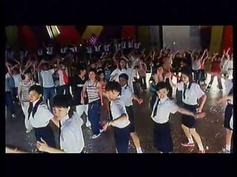 《九個女仔一隻鬼》 預告 Nine Girls And a Ghost Trailer (2002)