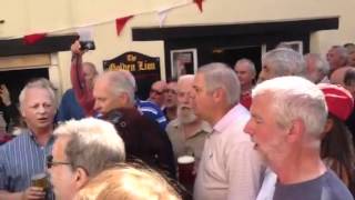 White Rose/Little Eyes