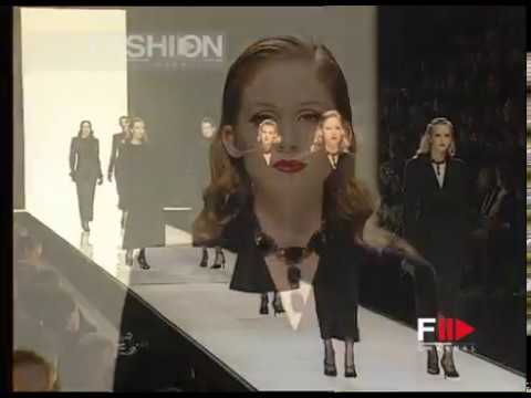 "Giorgio Armani" Autumn Winter 1995 1996 Milan 6 of 10 pret a porter woman by FashionChannel