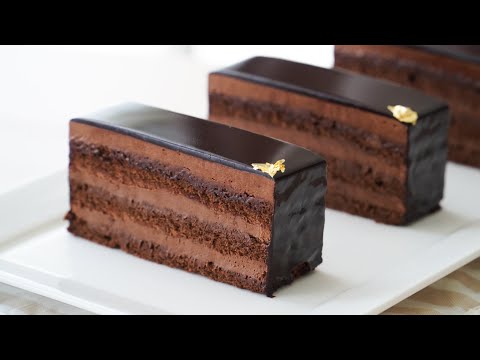 No Flour Needed to Make This Delicious Chocolate Cake