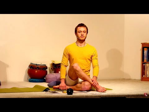 YOGA Mittelstufe "Exakt" mit Tilman  - Yoga Vidya Ashram Live - 9:15 Uhr 06.09.2021