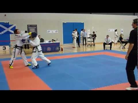 UK-ITF Scottish Open 2012 - Adult Female Hyperweight Sparring - Melanie Evans vs Jess Ransley