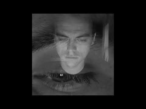 Regarde, puis entre (Court Métrage)