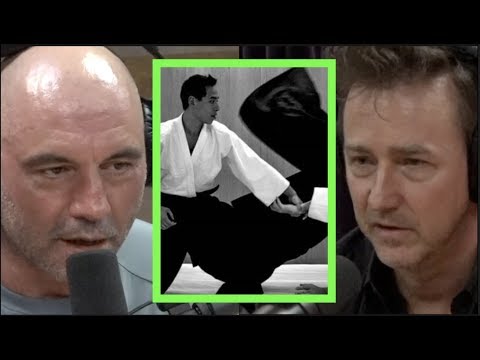 Edward Norton on Aikido, Martial Arts Teaching You to be Calm | Joe Rogan