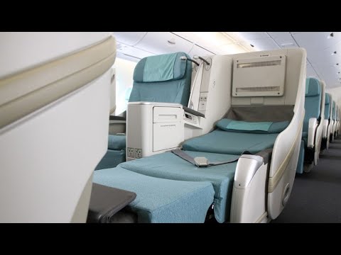 YouTube thumbnail for Korean Air Airbus A380-800 Passenger