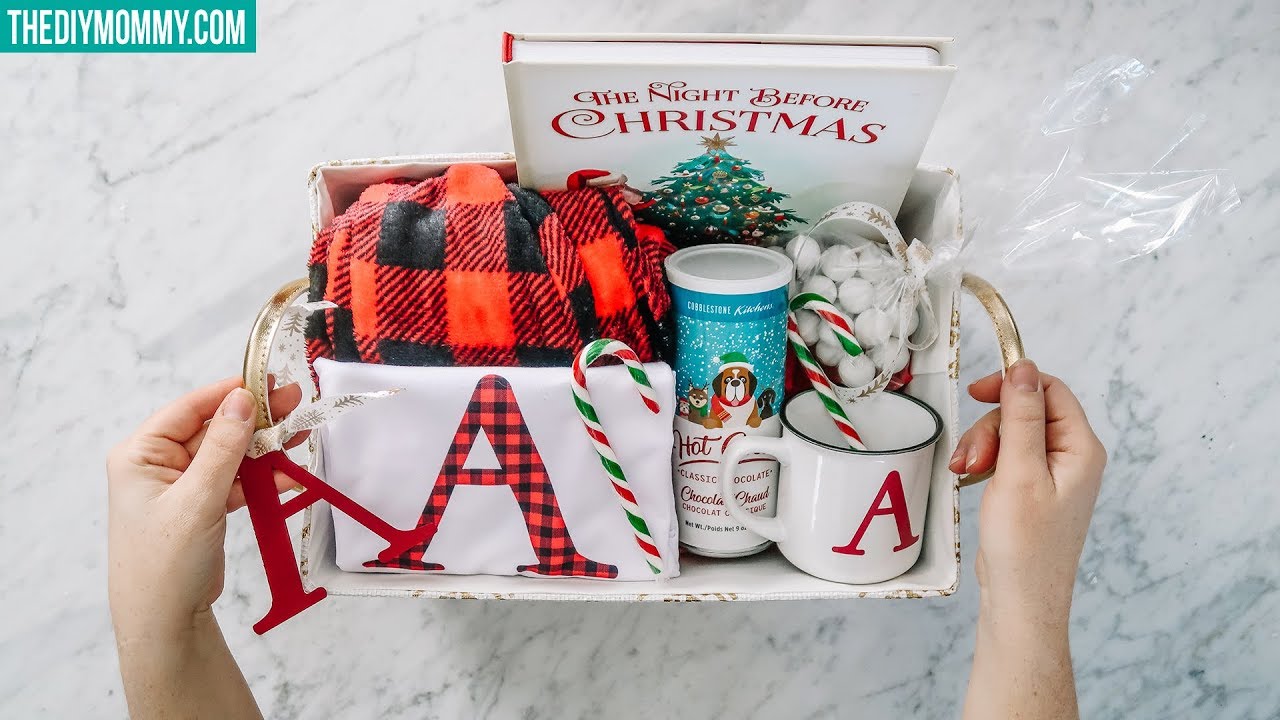 How to make a Christmas Eve Box | The DIY Mommy