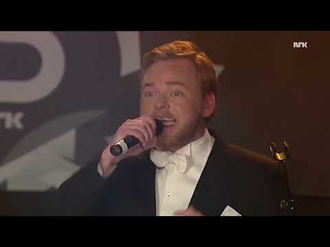 Radioresepsjonen Synger DiktJinglen med KORK på Rockefeller