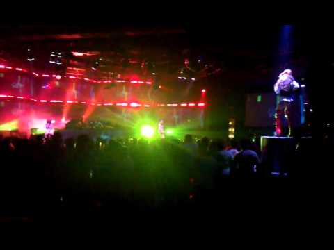 Chemical Brothers vs Tocadisco - Hey Morumbi (Avicii Bootleg) @ Sunflowers Macumba