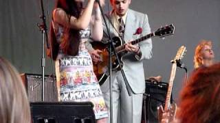 Kitty Daisy And Lewis: Polly Put The Kettle On
