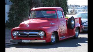 Sunshine & Surfers - Mackenzie's Bay to Bronte Beach - By Cora Bezemer