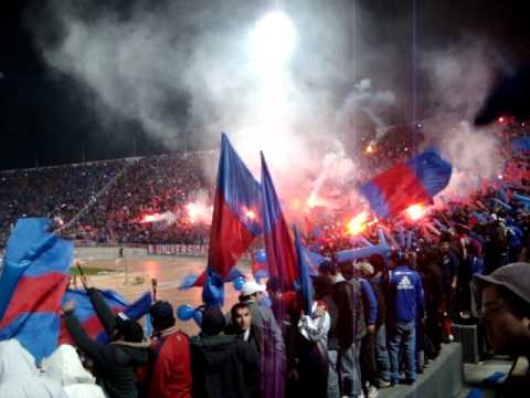 "La Mejor Salida De La Historia Del Futbol, Universidad De Chile v/s Chivas" Barra: Los de Abajo • Club: Universidad de Chile - La U