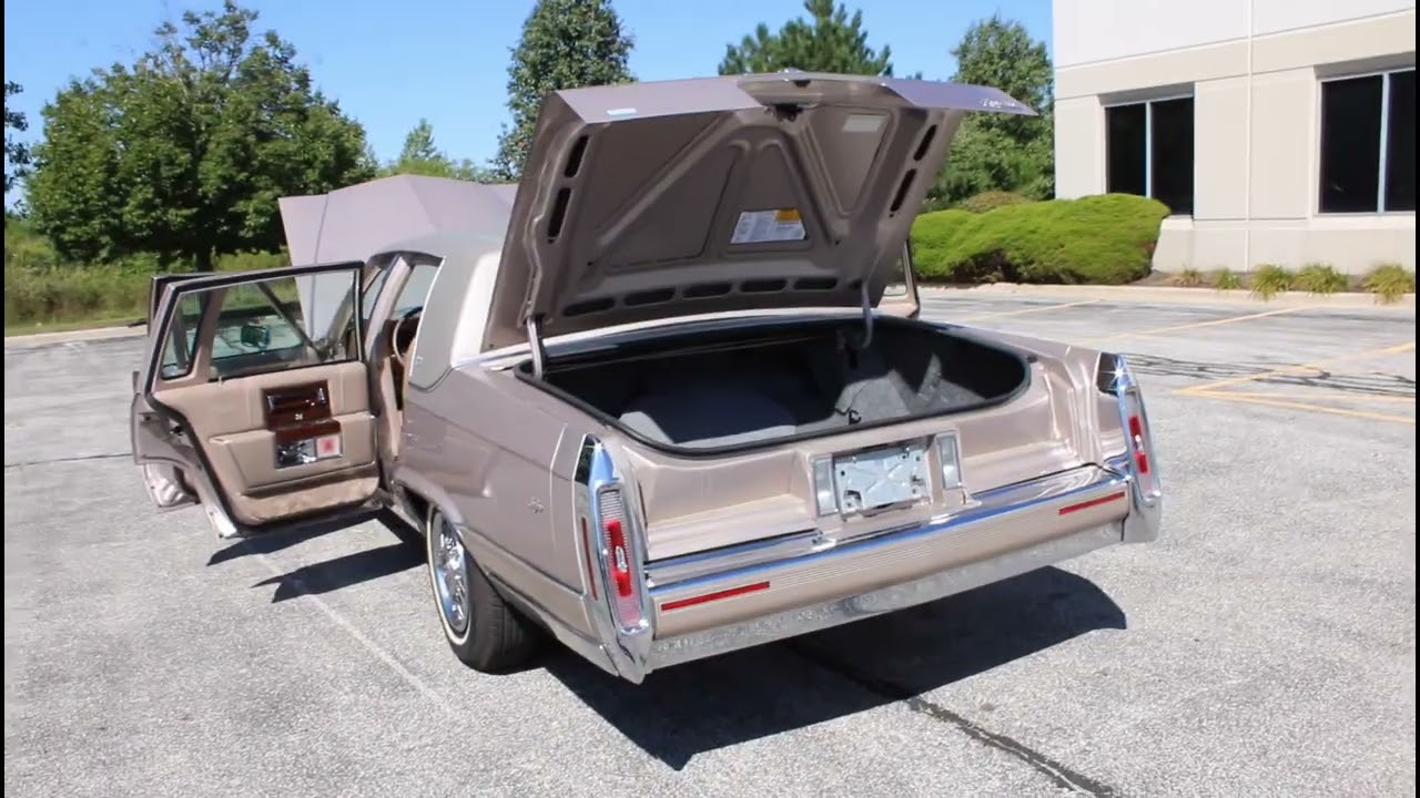 1992 Cadillac Brougham - Gateway Classic Cars - Chicago ...