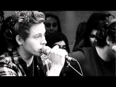 Luke Hemmings smut