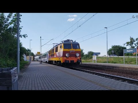 EP09-046 w klasycznych barwach z IC6506/6507 "Mieszko" | Majewo