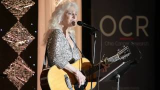Judy Collins sings Bob Dylan&#39;s Tambourine Man