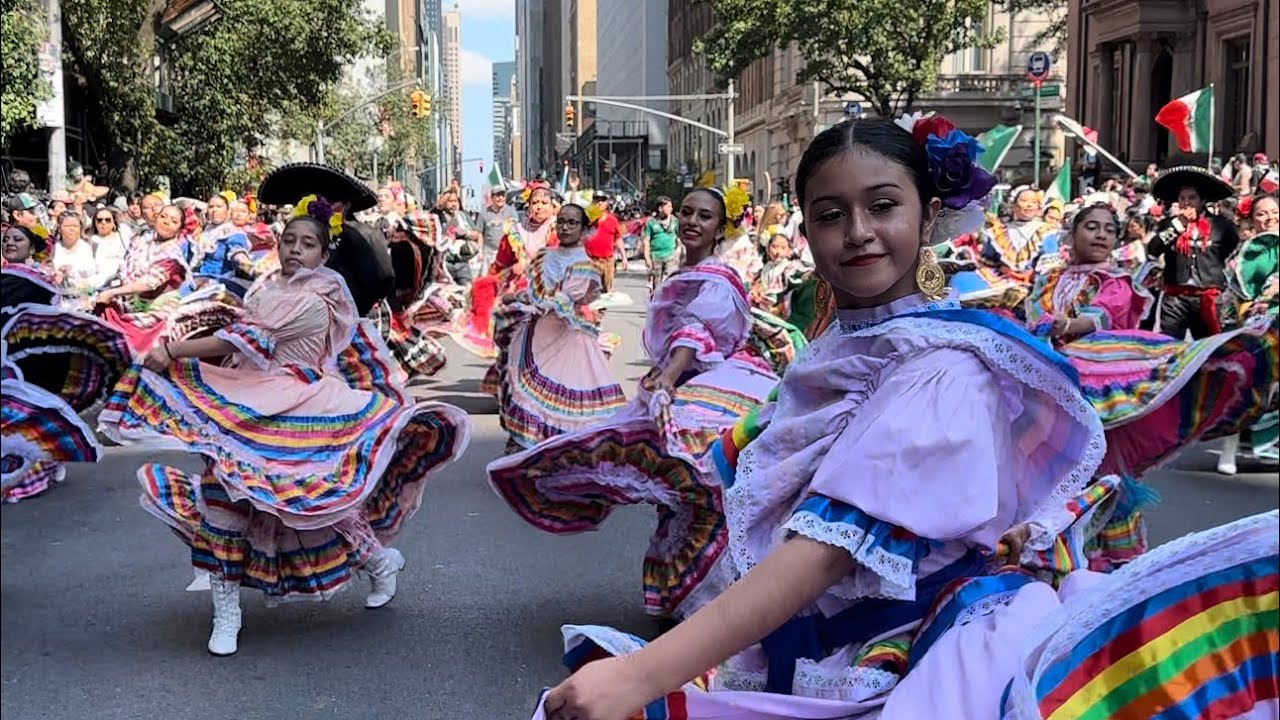 NYC LIVE Mexican Independence Day Parade 2024 🇲🇽 Desfile del Día Mexicano en Nueva York