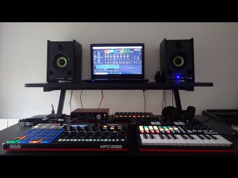 Akai Professional MPD232 USB Controller and Sequencer