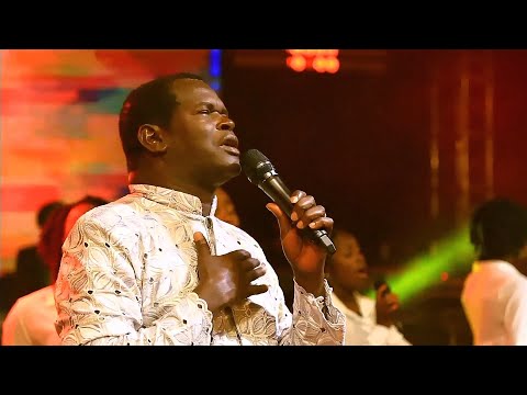 Amaaso gange Gali ku gwe weka mukama pr Robert kayanja deep luganda worship moments