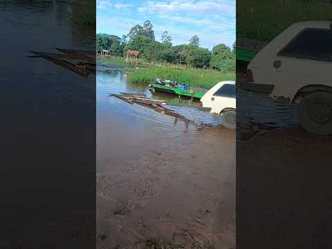 #chegada do barco no rio paranapanema em Itaguaje Paraná.