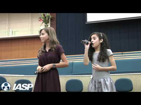 Não Há Órfãos de Deus - Michely Manuely & Evelin Conti [HD]