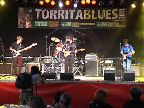 Tecarcblue blues band Live at Torrita Blues 2011