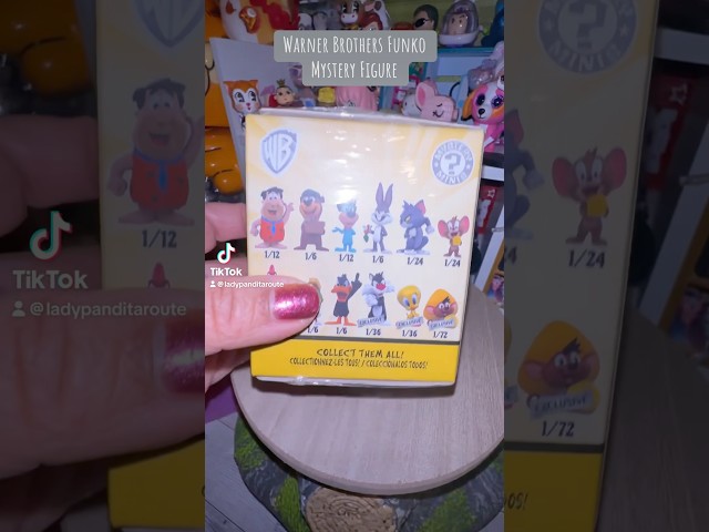 Vídeo relacionado con Looney Tunes - Set de 2 baberos bebé 29 x 21 cm - Impermeables, Ajustables - 100% Algodón - Titi & Bugs Bunny - Accesorio de nacimiento para niña niño - Producto oficial Warner Bros