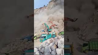 Download lagu Dinding Bukit Galian Pasir di Leles Garut Longsor mp3