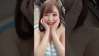 【おっぱい】 乳チラ むぎゅむぎゅ。。。 tiktok #Shorts