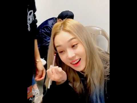 201122 AESPA PLAY WITH THEIR MAKEUP ARTIST