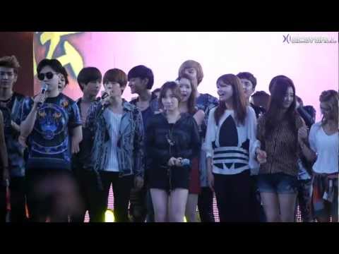 [HD Fancam] 120825 YooNa SooYoung Trolling TaeYeon @ Korea-China Music Festival