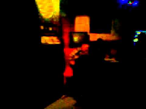 Marko Gojkovic (debeli Jug) iz Grabovca kod Svilajnca sizi po lokalnom kaficu.3gp