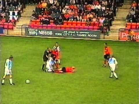 ARCHIVE: York City 2 Scunthorpe United 0 - 09.09.00